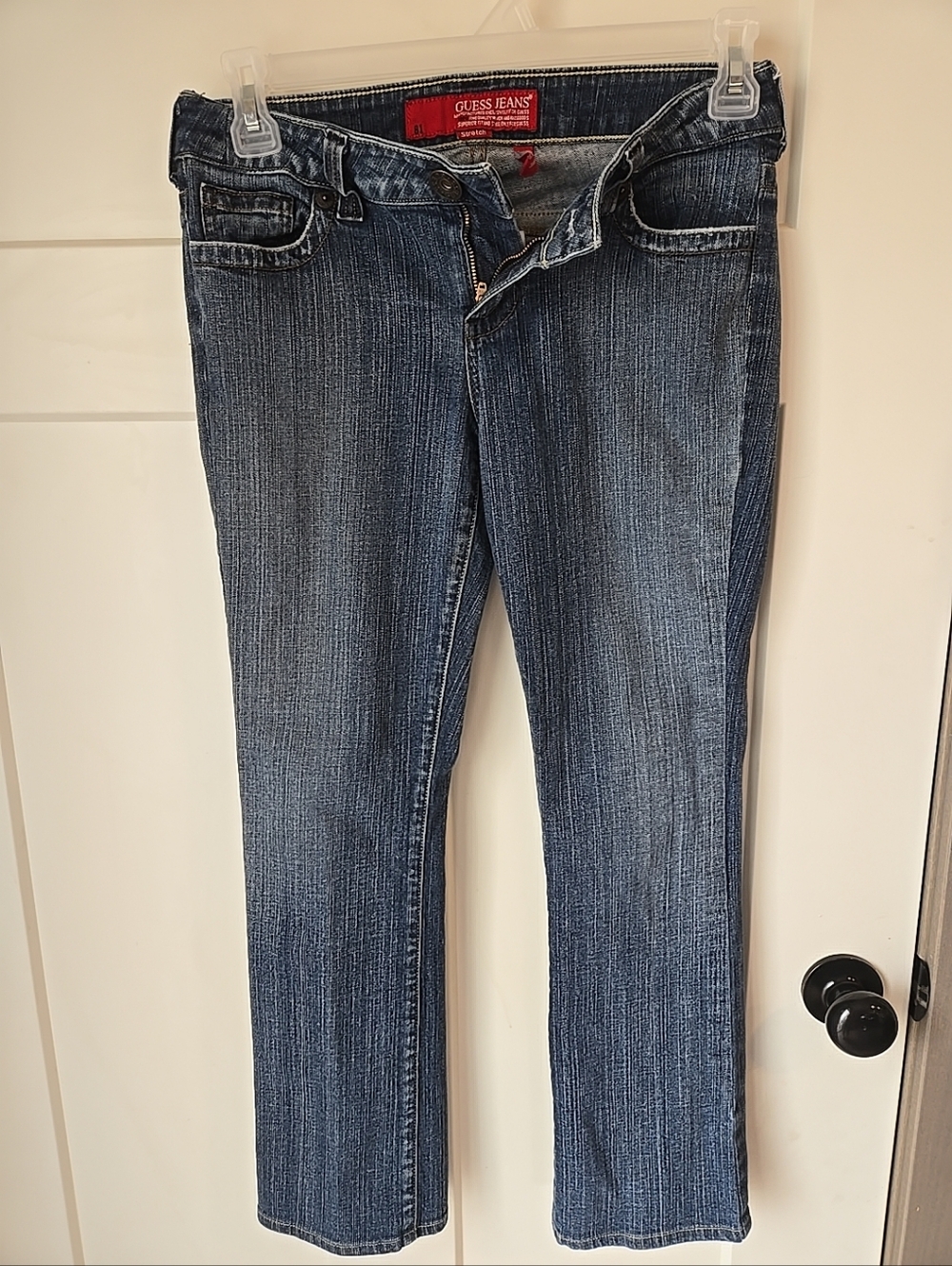 GUESS Jeans Low Rise Daredevil Boot Cut Beautiful G Embroidery Size 32